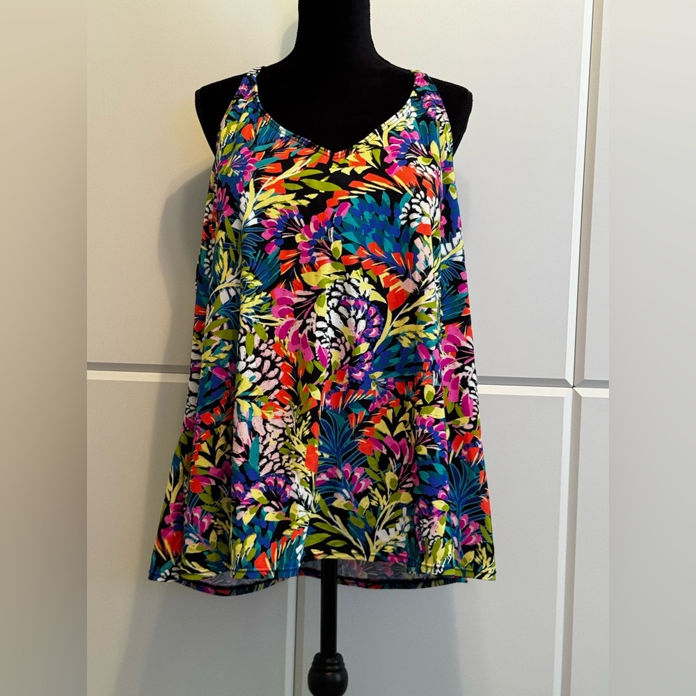 Island Escape Vibrant Floral Swim Tankini Top